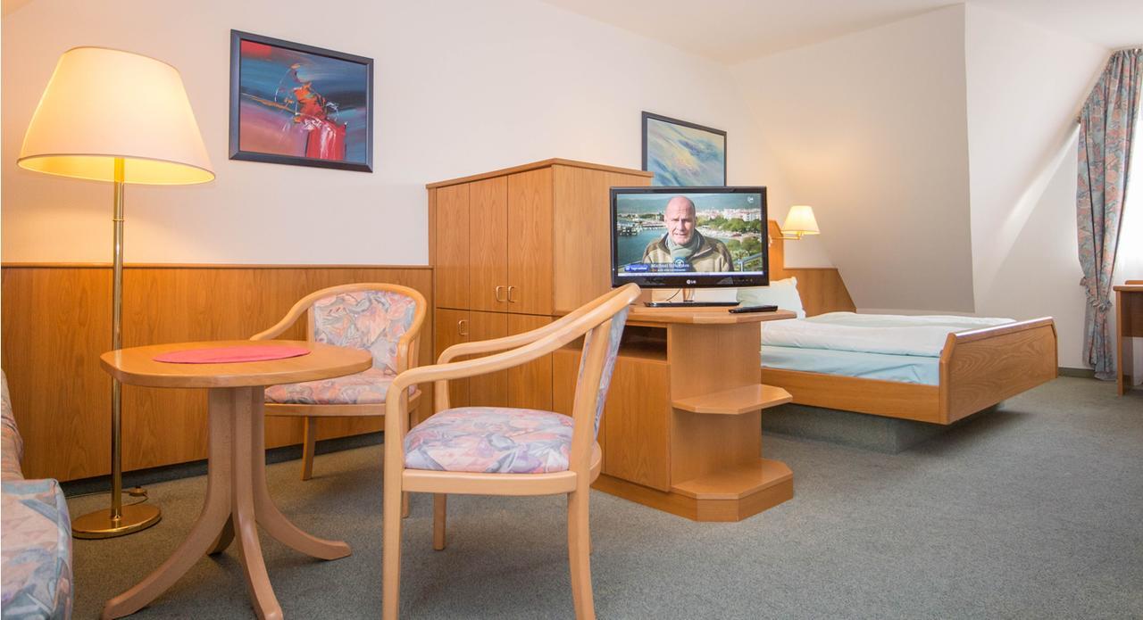 Ruser'S Hotel Schonberg in Holstein Bagian luar foto